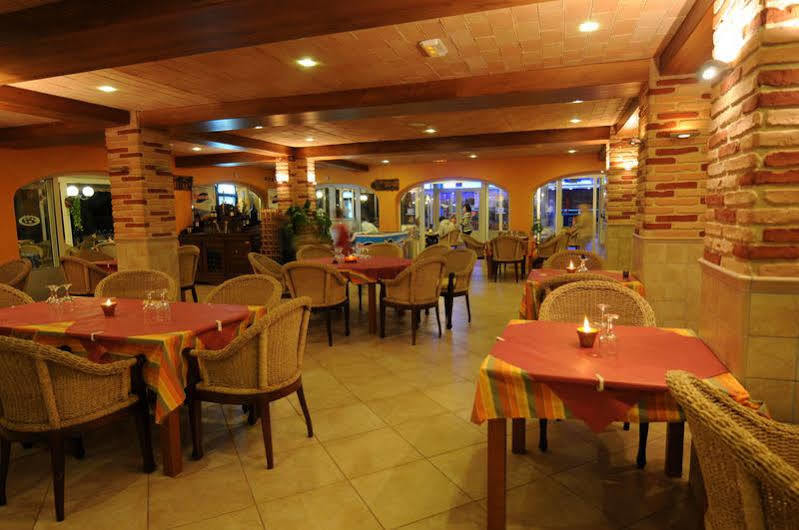 Maribel Villas Cala Blanca  Exterior foto